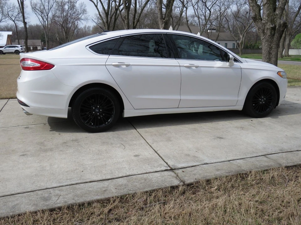 2013 Ford Fusion 2nd Gen - Image 8 of 12