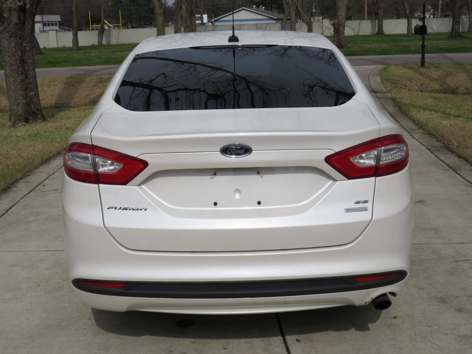 2013 Ford Fusion 2nd Gen - Image 6 of 12