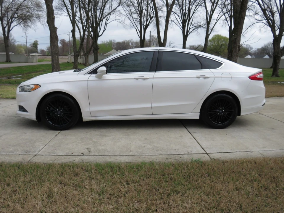 2013 Ford Fusion 2nd Gen - Image 4 of 12