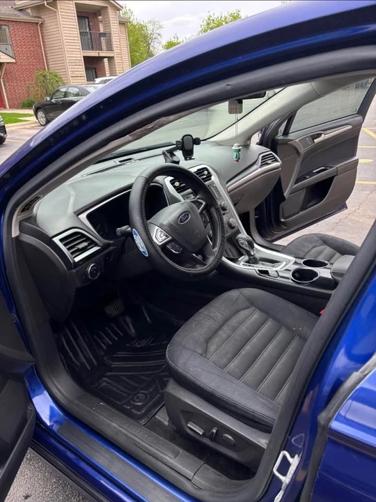 2013 Ford Fusion 2nd Gen - Image 2 of 6