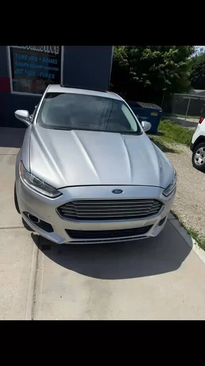 2013 Ford Fusion 2nd Gen - Image 6 of 6