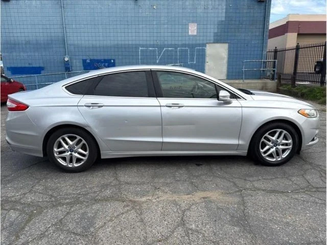 2013 Ford Fusion 2nd Gen - Image 2 of 11