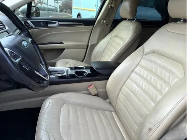 2013 Ford Fusion 2nd Gen - Image 9 of 11