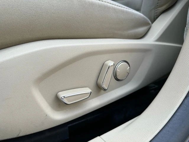 2013 Ford Fusion 2nd Gen - Image 12 of 19