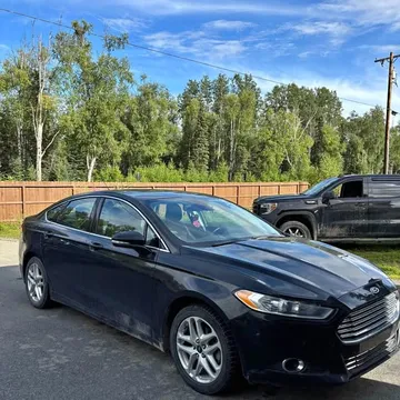 2013 Ford Fusion SE Sedan 4D