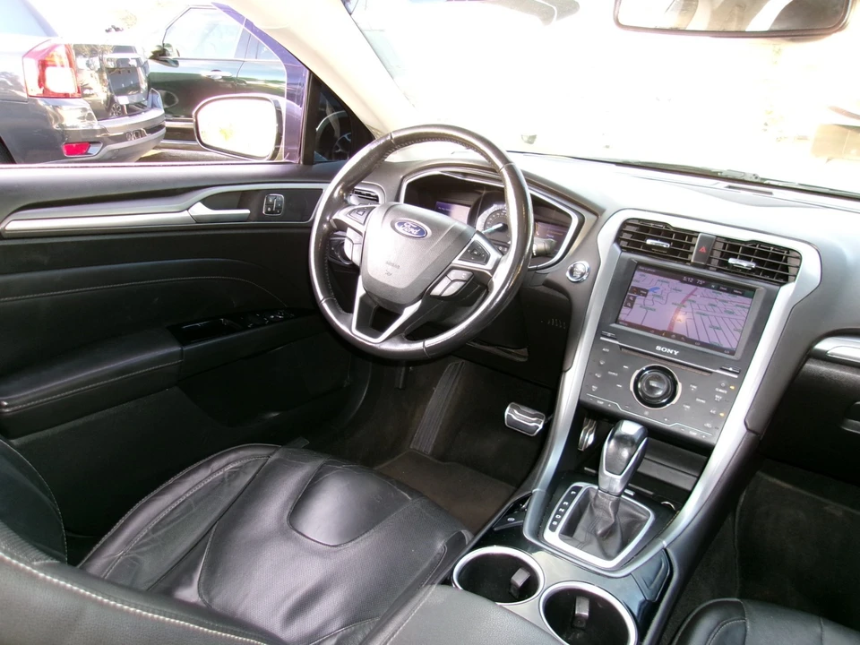 2013 Ford Fusion 2nd Gen - Image 16 of 20