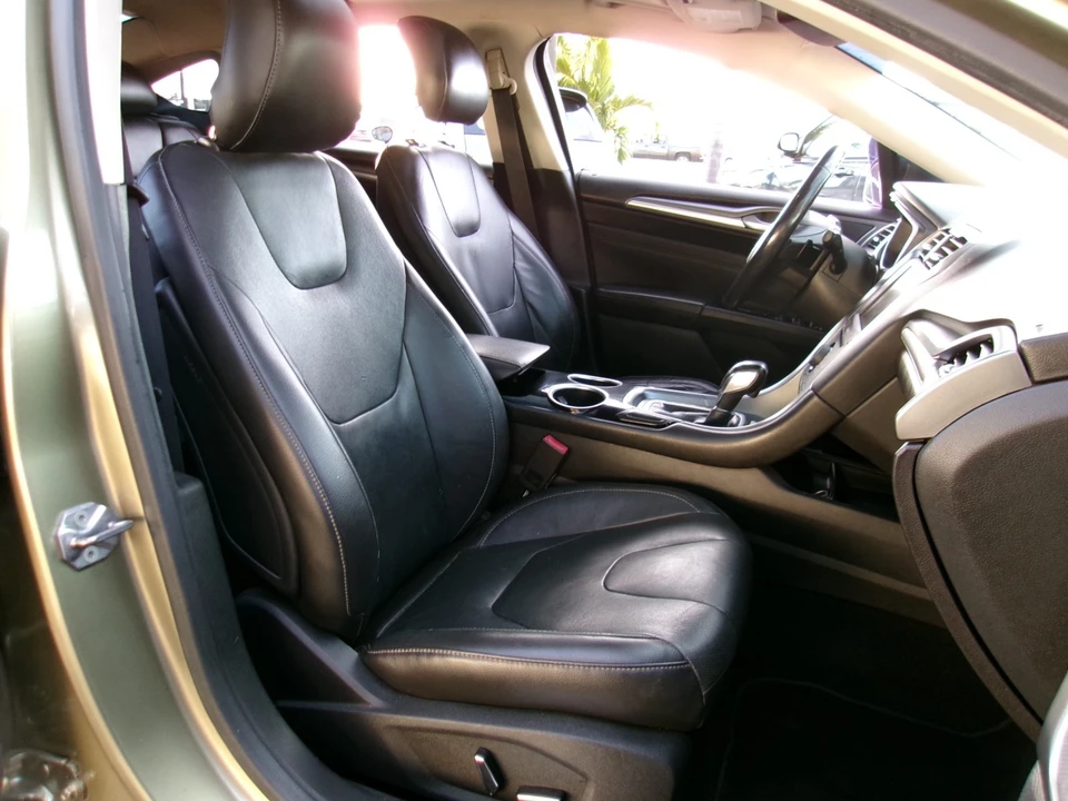 2013 Ford Fusion 2nd Gen - Image 14 of 20