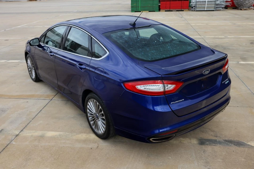 2013 Ford Fusion 2nd Gen - Image 5 of 12
