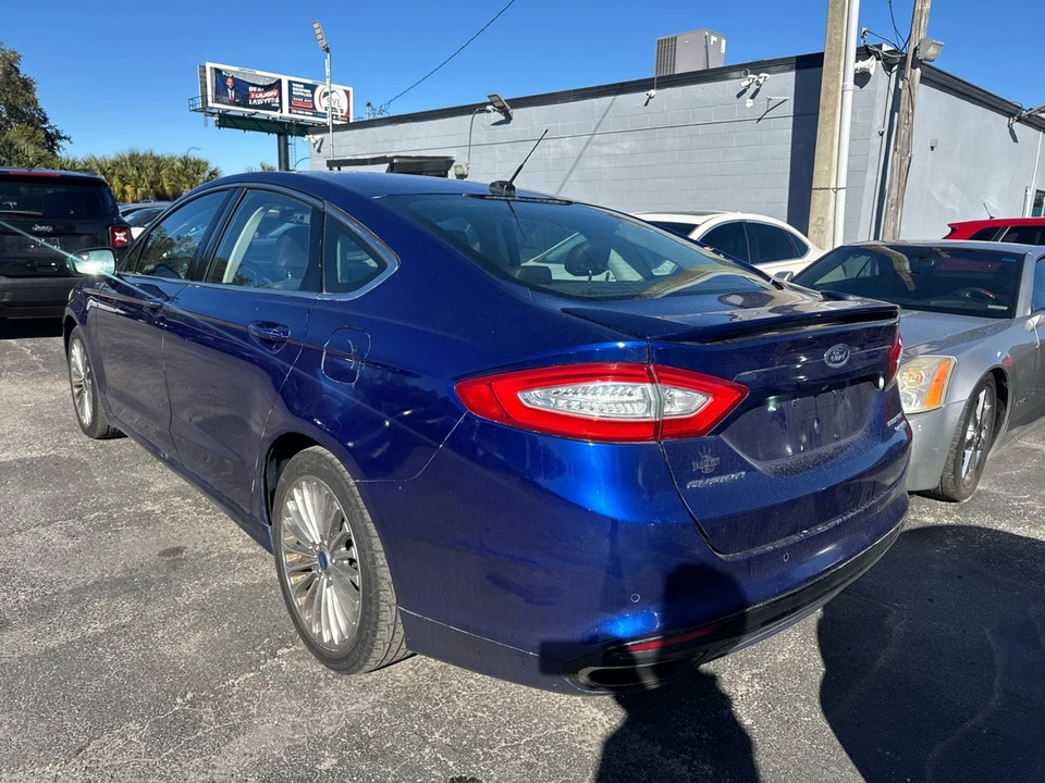 2013 Ford Fusion 2nd Gen - Image 5 of 5