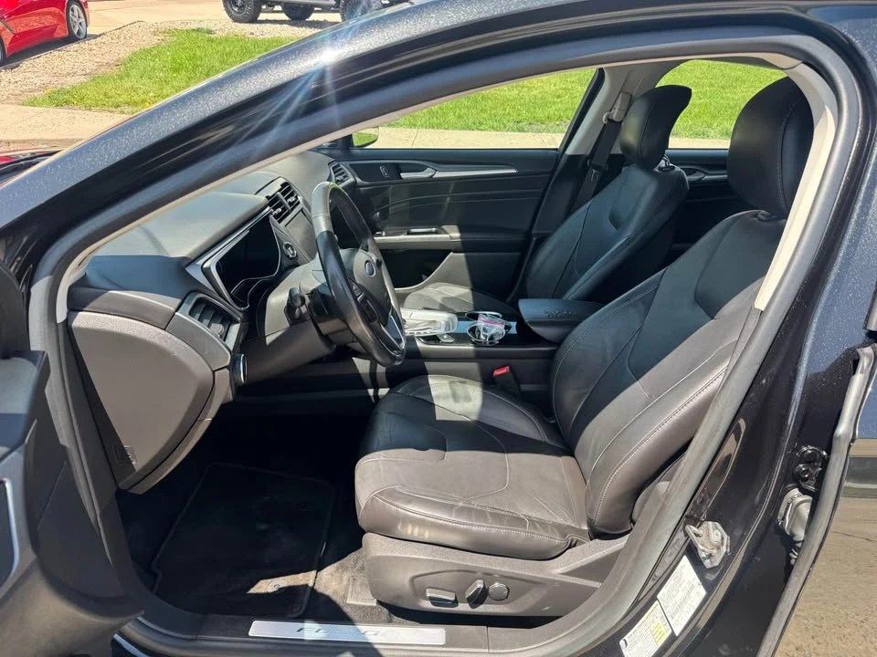 2013 Ford Fusion 2nd Gen - Image 10 of 18