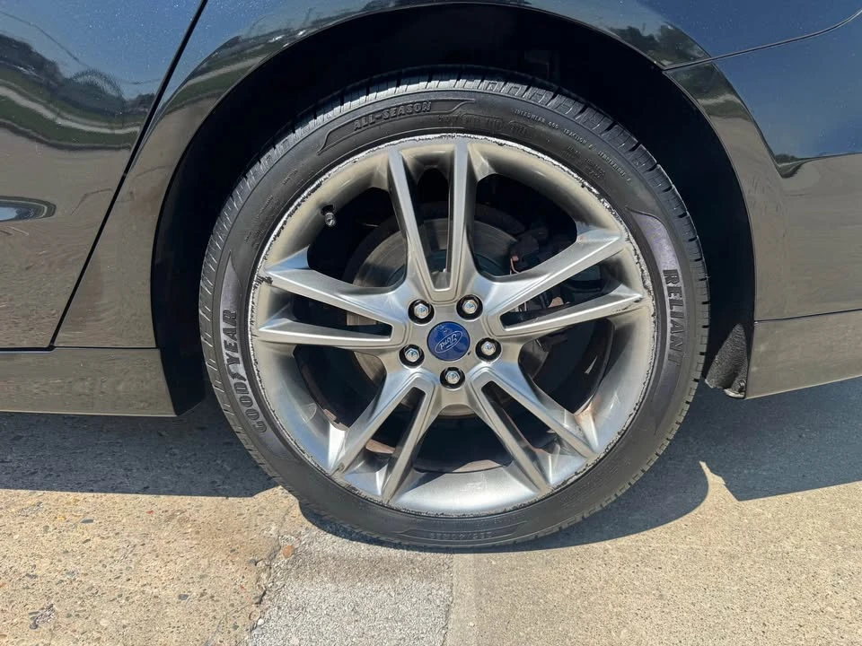 2013 Ford Fusion 2nd Gen - Image 14 of 18