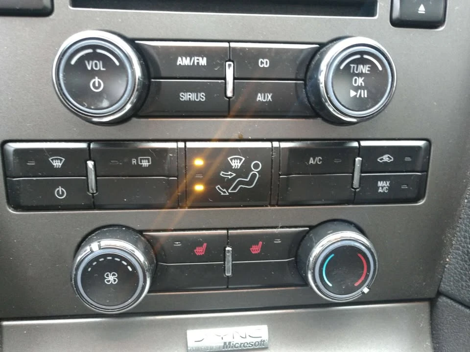 2013 Ford S197 Mustang - Image 14 of 18