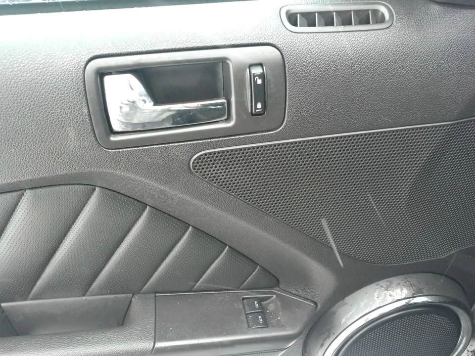 2013 Ford S197 Mustang - Image 12 of 18