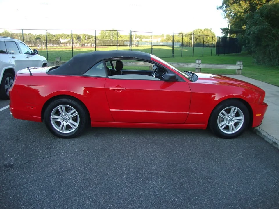 2013 Ford S197 Mustang - Image 7 of 20