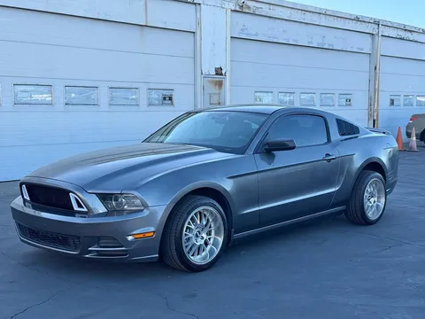 2013 Ford Mustang V6 Fastback