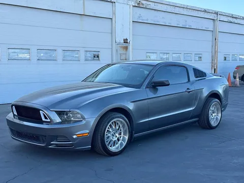 2013 Ford Mustang V6 Fastback