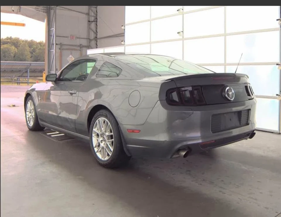 2013 Ford S197 Mustang - Image 3 of 6