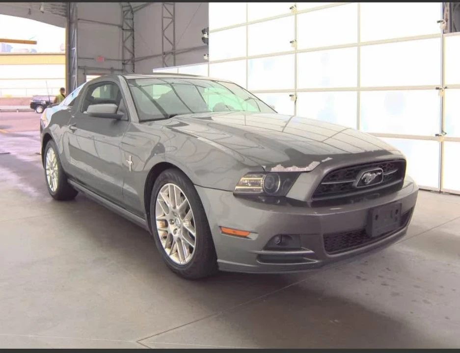 2013 Ford S197 Mustang - Image 2 of 6