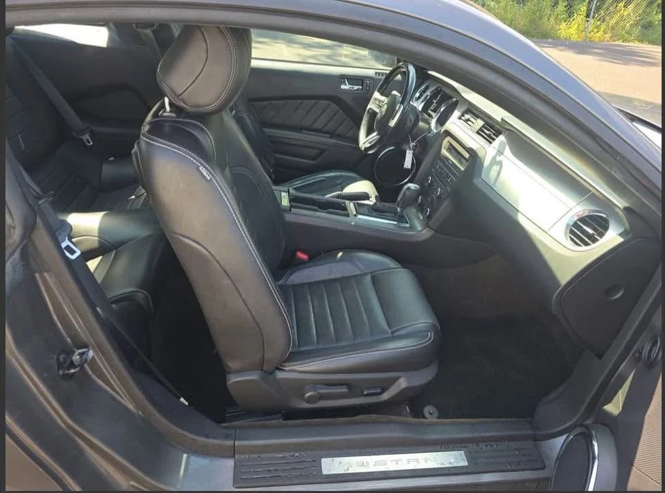 2013 Ford S197 Mustang - Image 5 of 6