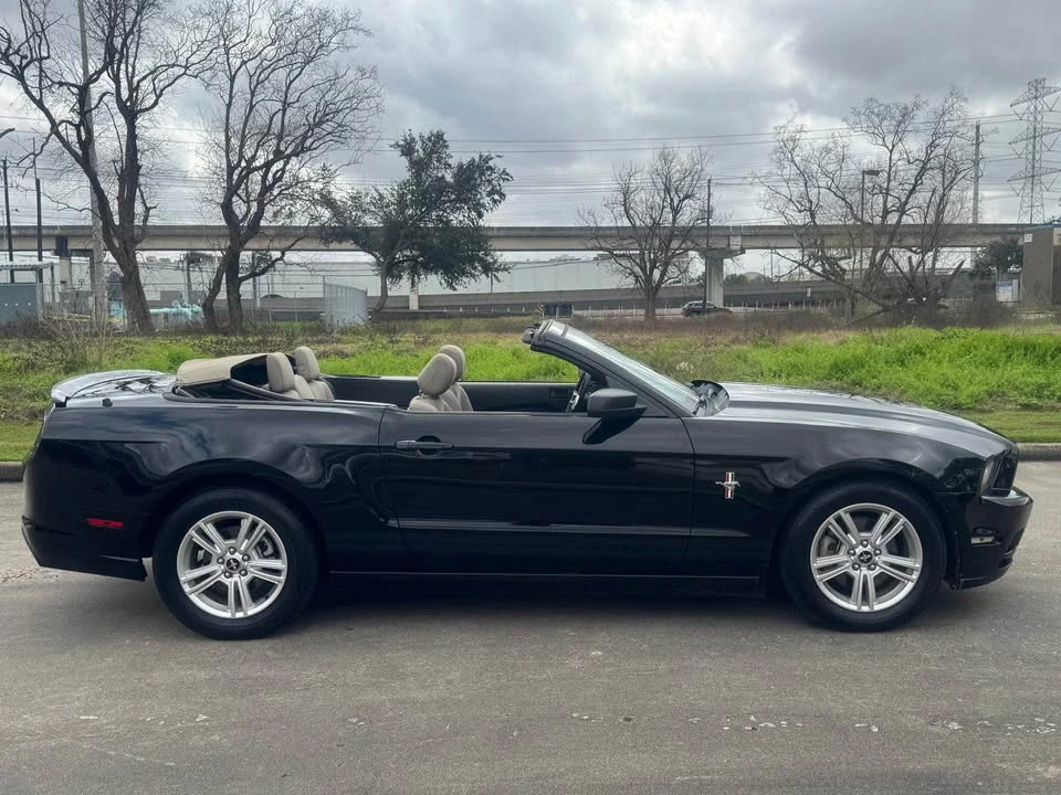 2013 Ford S197 Mustang - Image 7 of 12