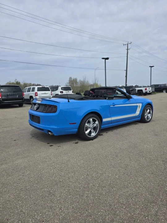2013 Ford S197 Mustang - Image 4 of 9