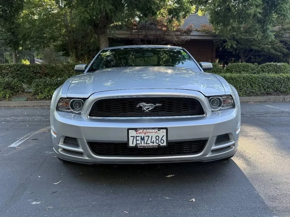 2013 Ford S197 Mustang - Image 2 of 8