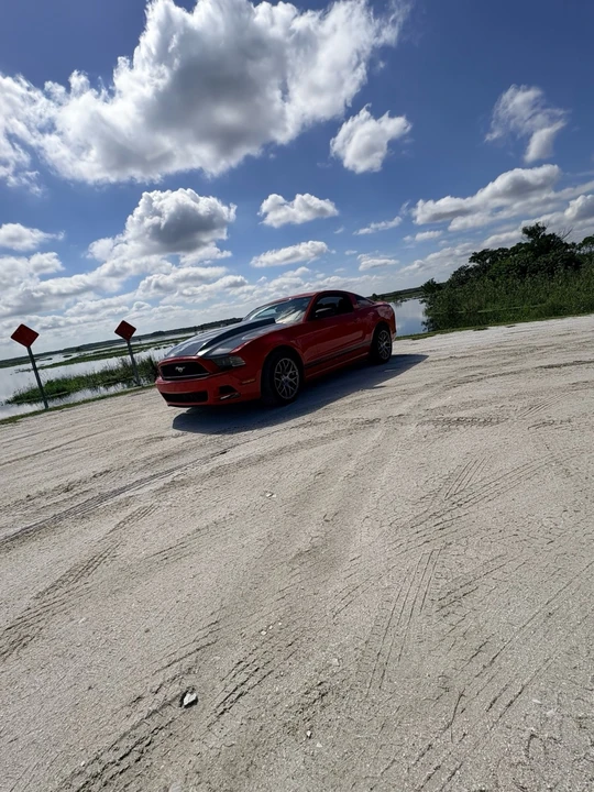 2013 Ford S197 Mustang - Image 6 of 12