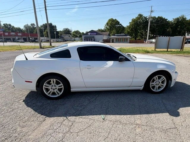 2013 Ford S197 Mustang - Image 2 of 15