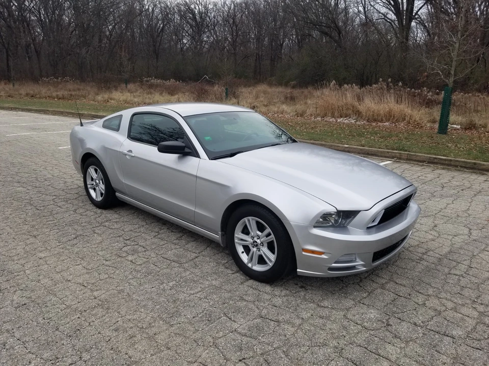 2013 Ford S197 Mustang - Image 8 of 11