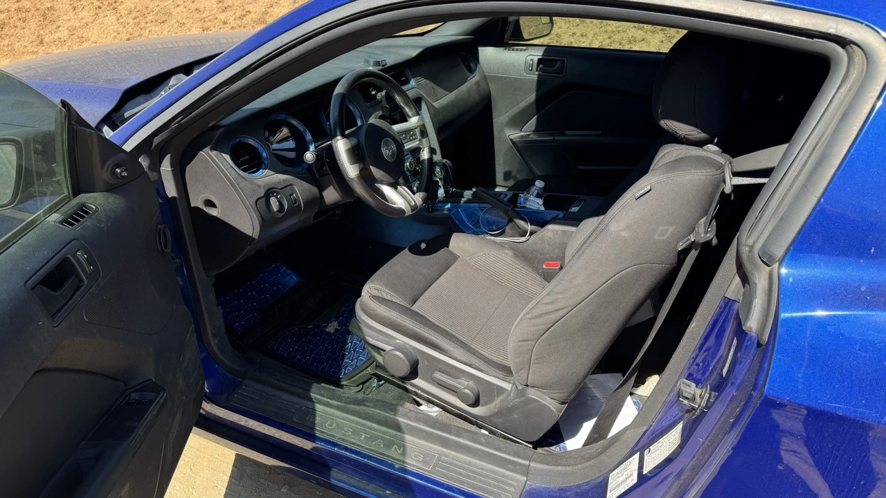 2013 Ford S197 Mustang - Image 12 of 19