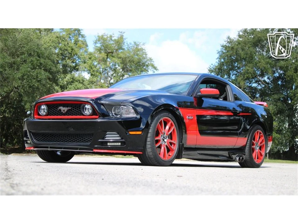 2013 Ford S197 Mustang - Image 2 of 31