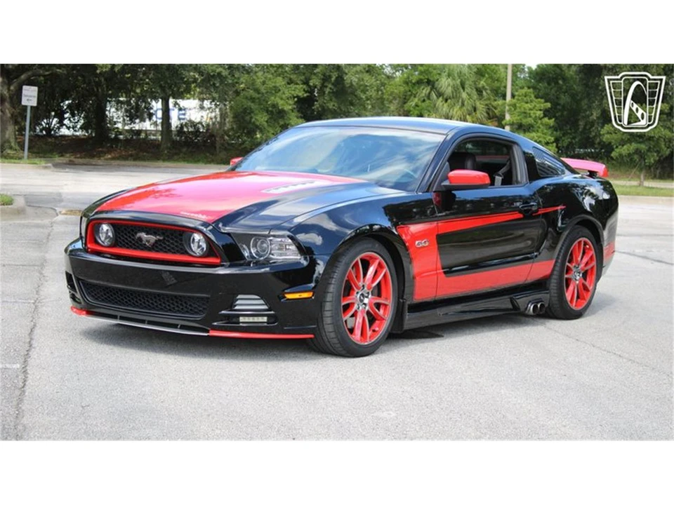 2013 Ford S197 Mustang - Image 3 of 31