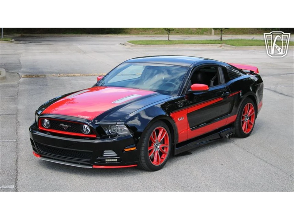 2013 Ford S197 Mustang - Image 4 of 31
