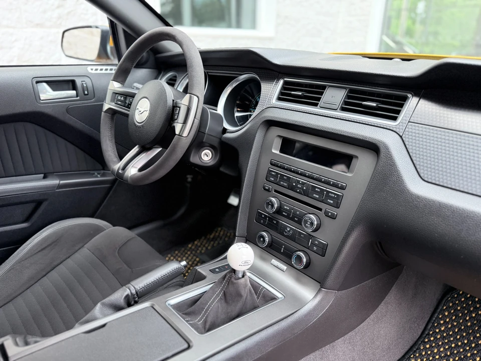 2013 Ford Mustang - Image 27 of 31