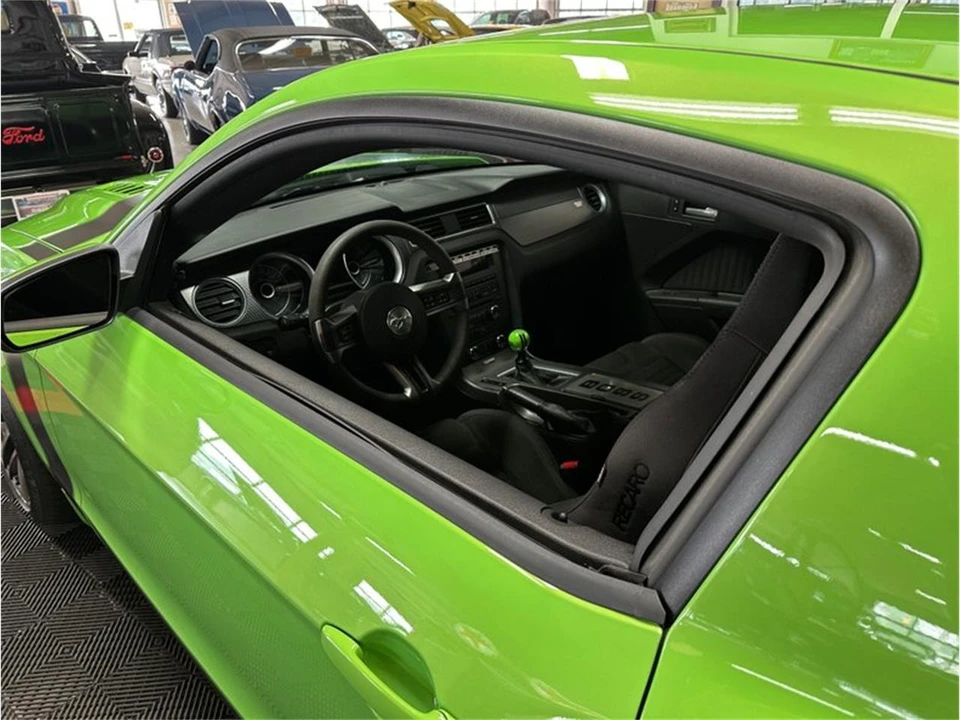 2013 Ford S197 Mustang - Image 15 of 31
