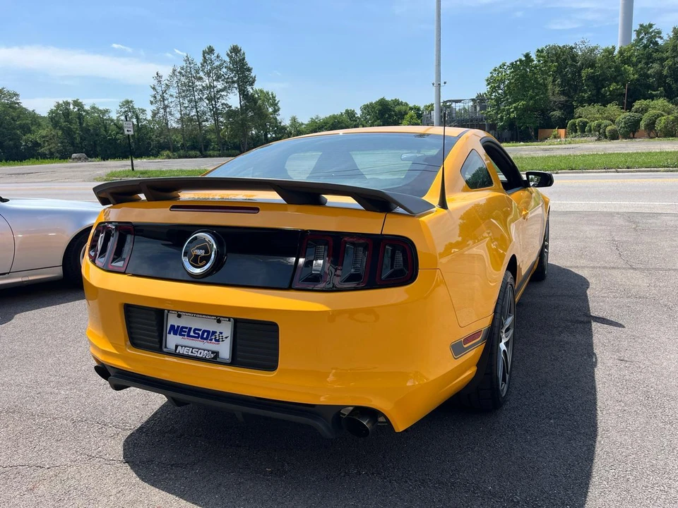 2013 Ford S197 Mustang - Image 9 of 31