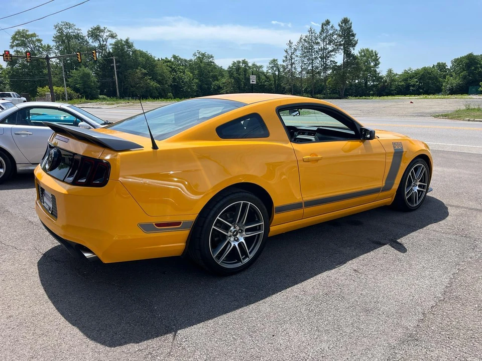 2013 Ford S197 Mustang - Image 10 of 31