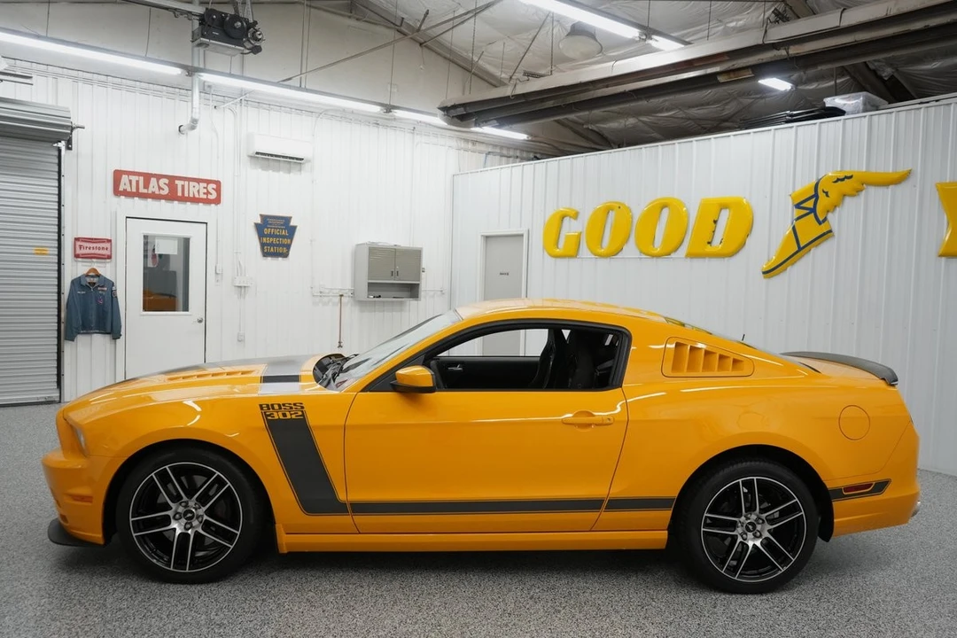 2013 Ford S197 Mustang - Image 5 of 31