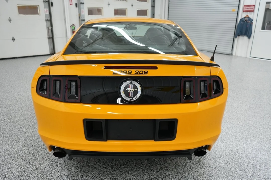 2013 Ford S197 Mustang - Image 11 of 31