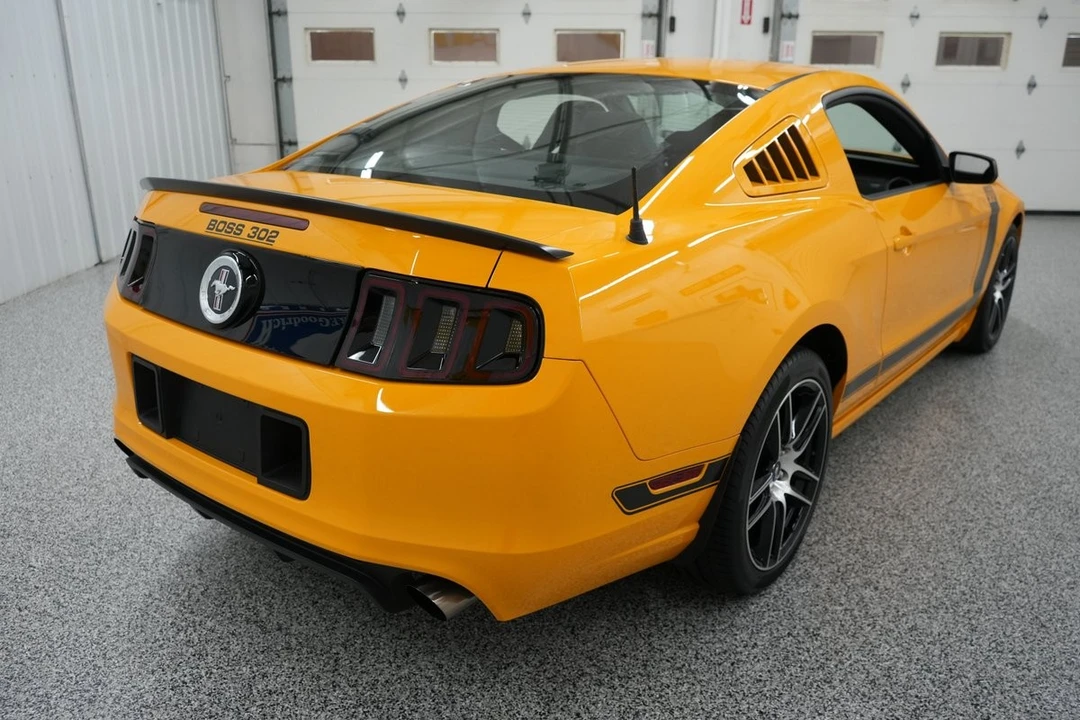 2013 Ford S197 Mustang - Image 16 of 31