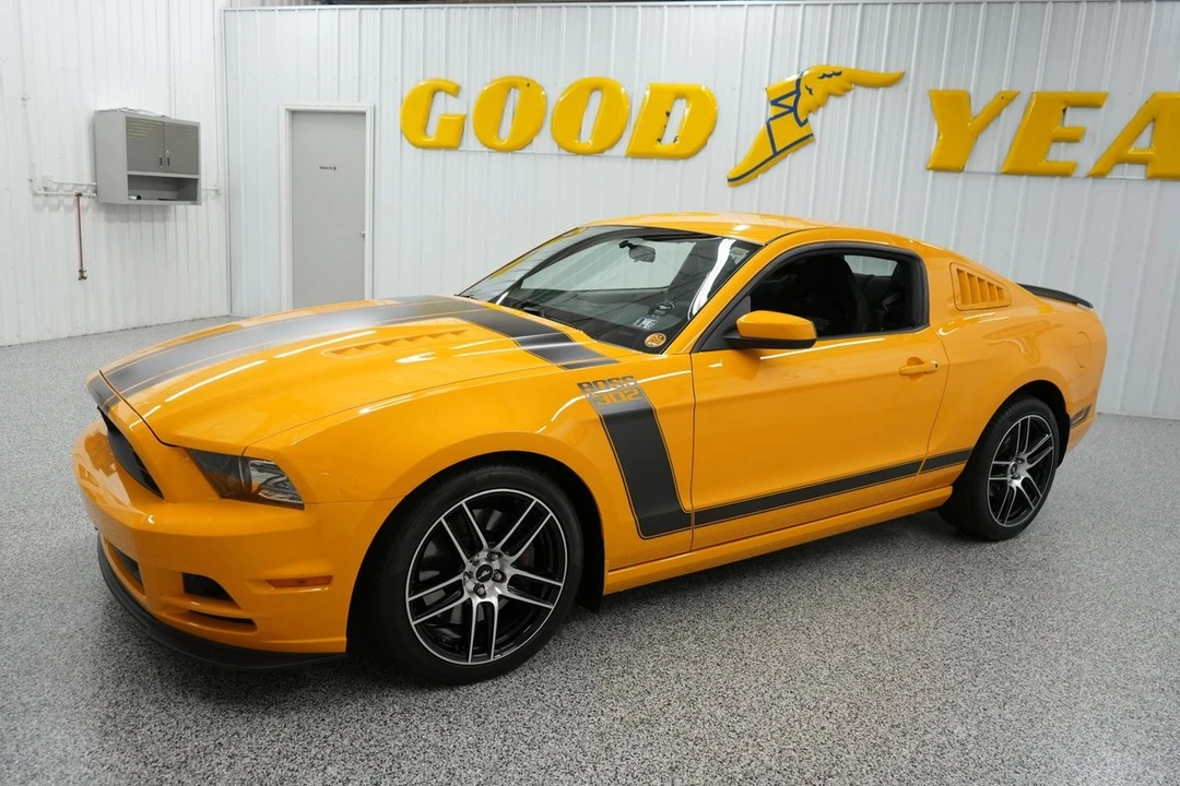 2013 Ford S197 Mustang - Image 3 of 31