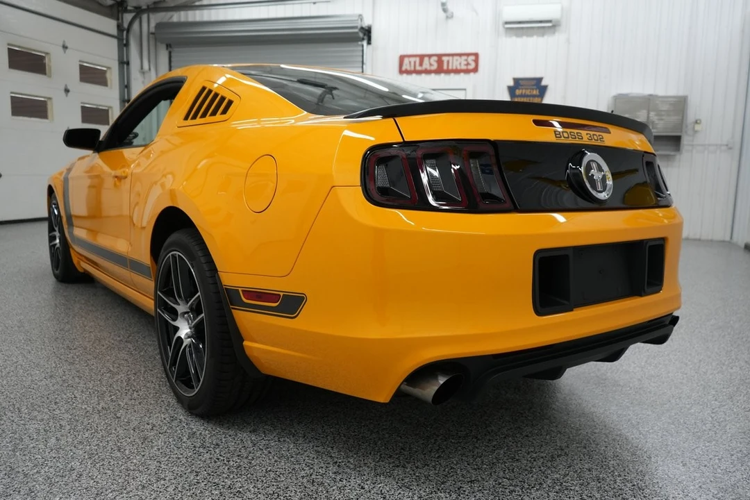 2013 Ford S197 Mustang - Image 8 of 31
