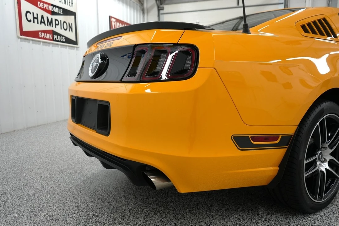 2013 Ford S197 Mustang - Image 14 of 31