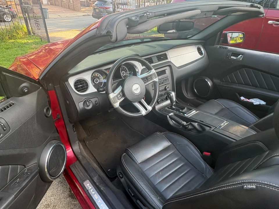 2013 Ford S197 Mustang - Image 10 of 21