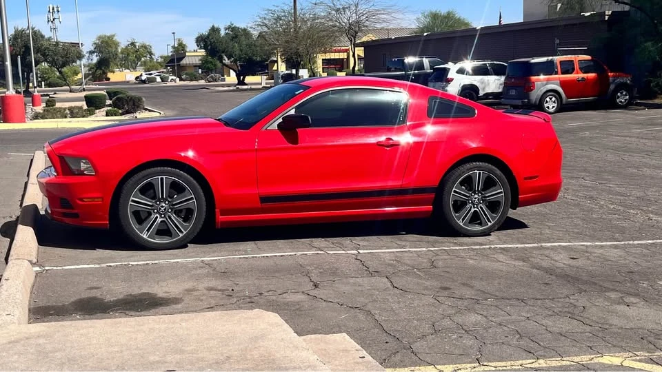2013 Ford S197 Mustang - Image 2 of 6