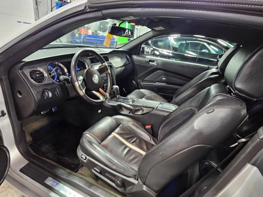 2013 Ford S197 Mustang - Image 9 of 12