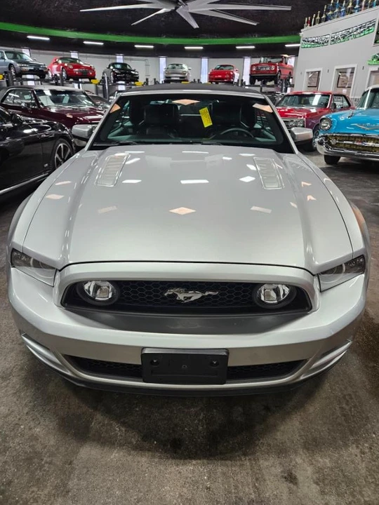 2013 Ford S197 Mustang - Image 3 of 12