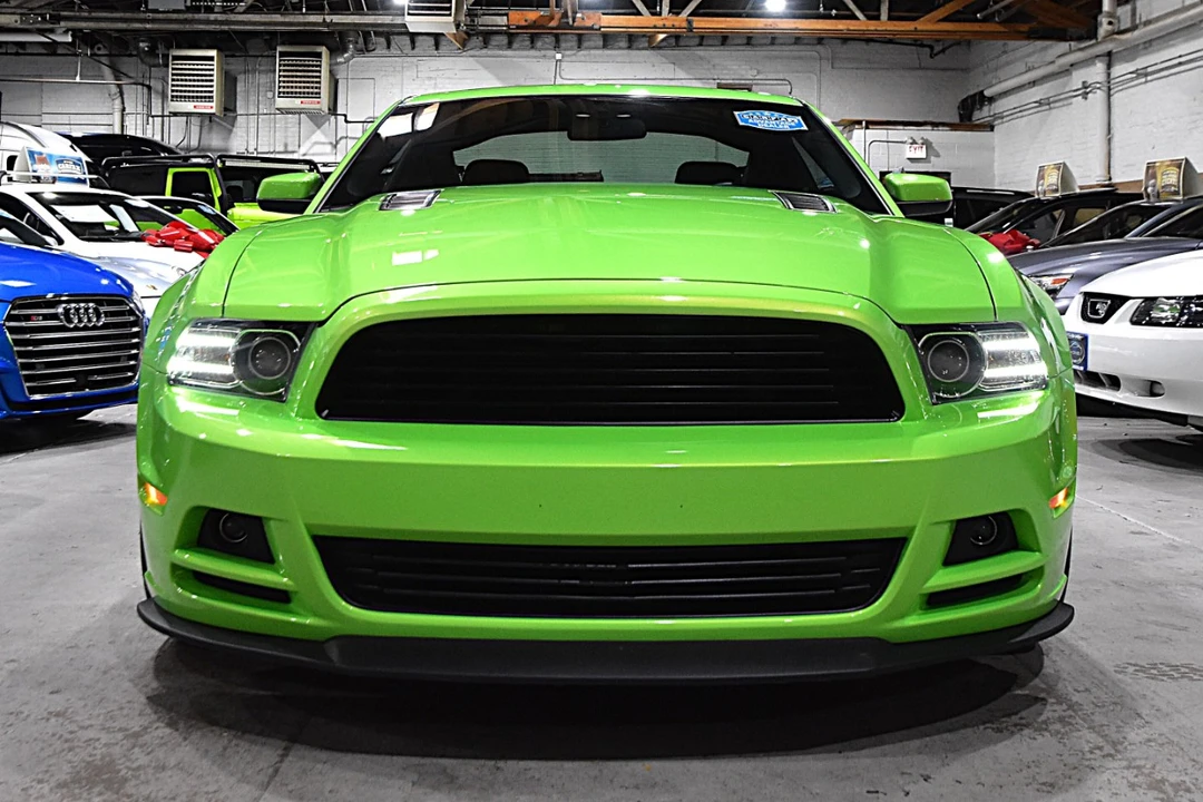 2013 Ford S197 Mustang - Image 2 of 12