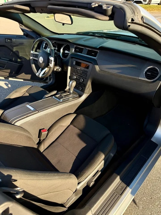 2013 Ford S197 Mustang - Image 13 of 18