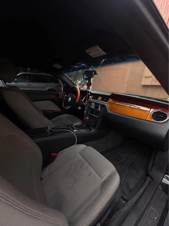 2013 Ford S197 Mustang - Image 7 of 8